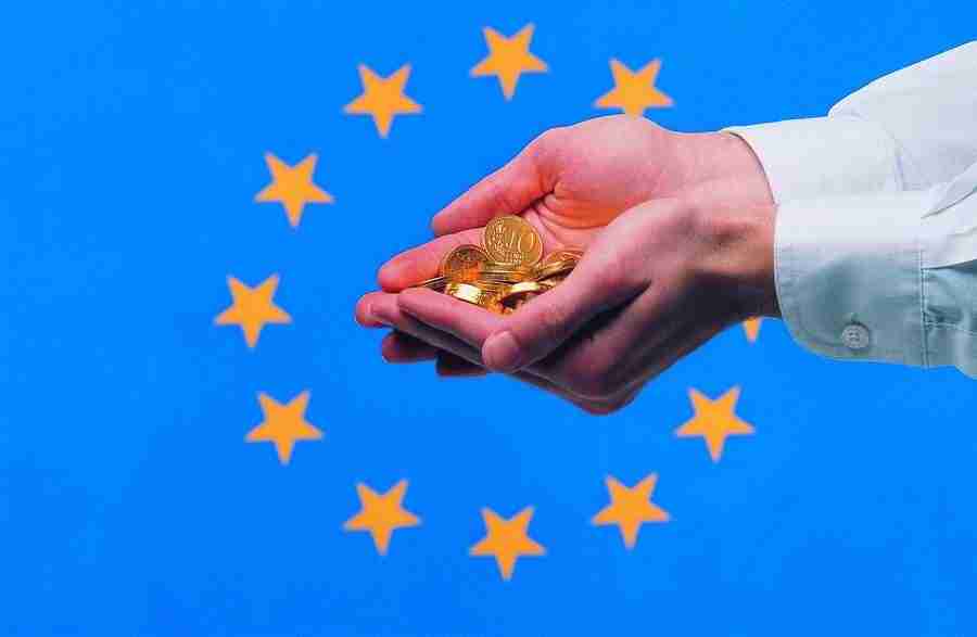 Euro Symbols - GoodShoot  ></a>
<script language=JavaScript> 
  var txt = 