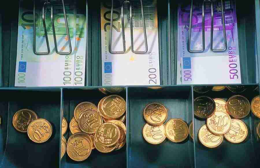 Euro Symbols - GoodShoot  ></a>
<script language=JavaScript> 
  var txt = 