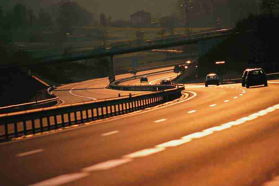 Industry and Traffic - GoodShoot  ></a>
<script language=JavaScript> 
  var txt = 