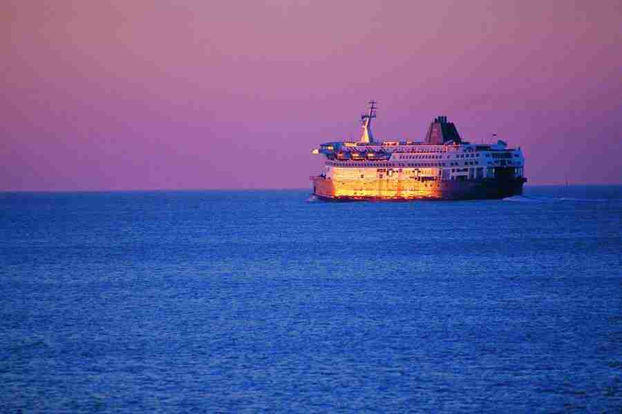 Industry and Traffic - GoodShoot  ></a>
<script language=JavaScript> 
  var txt = 