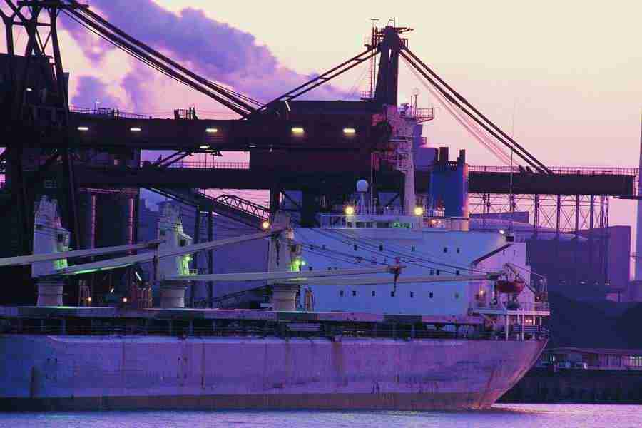 Industry and Traffic - GoodShoot  ></a>
<script language=JavaScript> 
  var txt = 