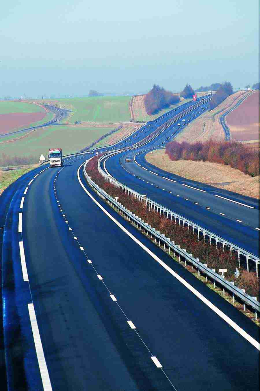 Industry and Traffic - GoodShoot  ></a>
<script language=JavaScript> 
  var txt = 