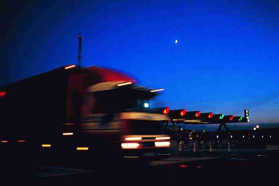 Industry and Traffic - GoodShoot  ></a>
<script language=JavaScript> 
  var txt = 