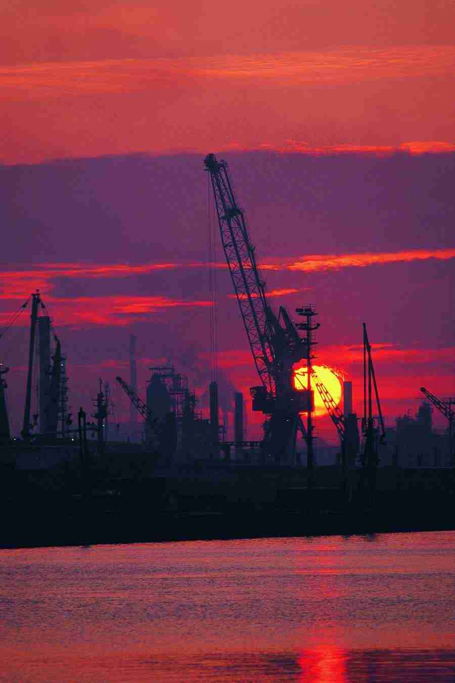 Industry and Traffic - GoodShoot  ></a>
<script language=JavaScript> 
  var txt = 