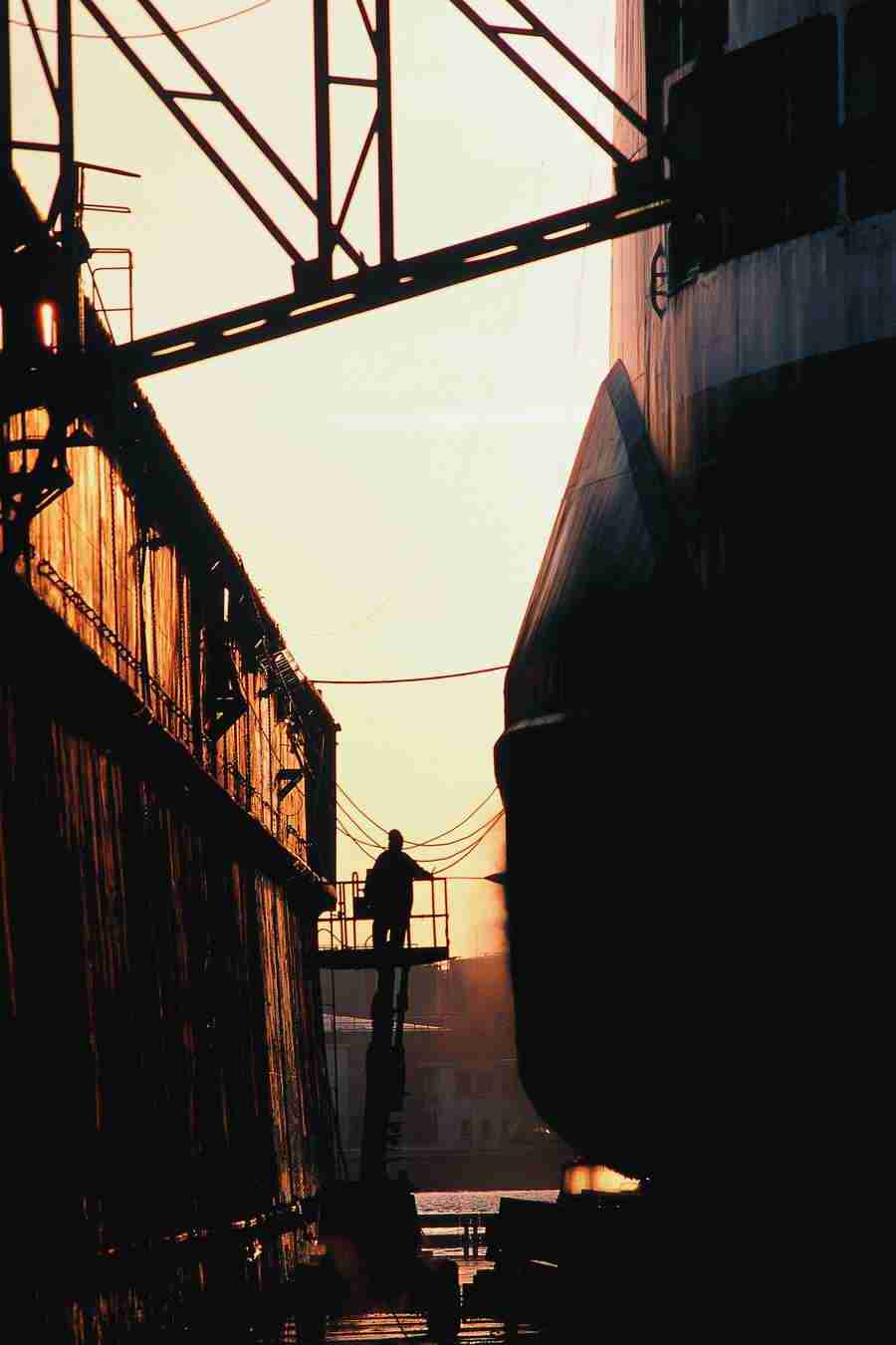 Industry and Traffic - GoodShoot  ></a>
<script language=JavaScript> 
  var txt = 