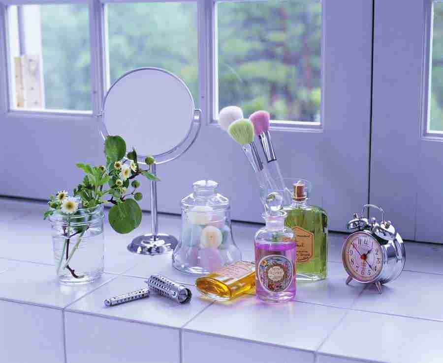 Interiors 1 - Hakata Good Pro ></a>
<script language=JavaScript> 
  var txt = 