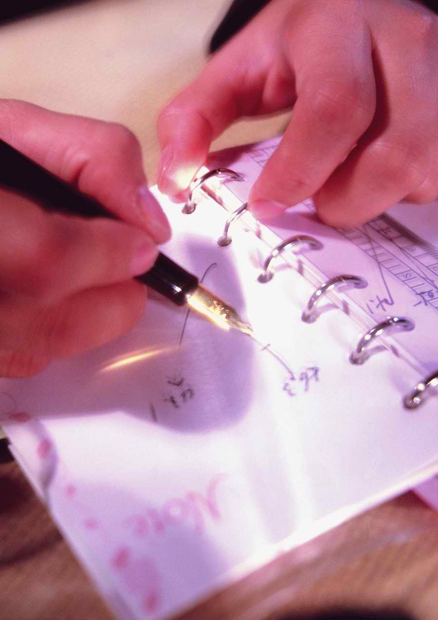 Hands at Work - ImageDJ ></a>
<script language=JavaScript> 
  var txt = 