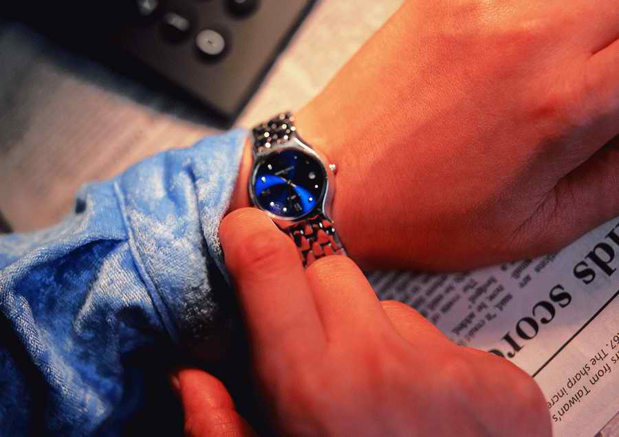 Hands at Work - ImageDJ ></a>
<script language=JavaScript> 
  var txt = 