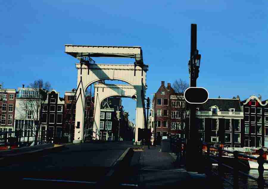 Roadways and Bridges - ImageDJ ></a>
<script language=JavaScript> 
  var txt = 