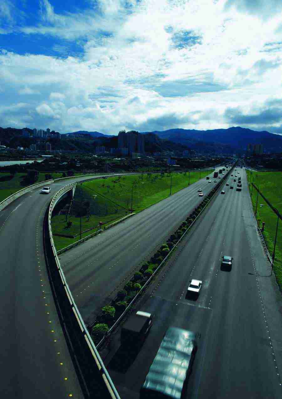 Roadways and Bridges - ImageDJ ></a>
<script language=JavaScript> 
  var txt = 