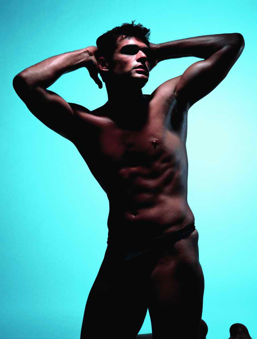 The Male Figure - ImageDJ ></a>
<script language=JavaScript> 
  var txt = 