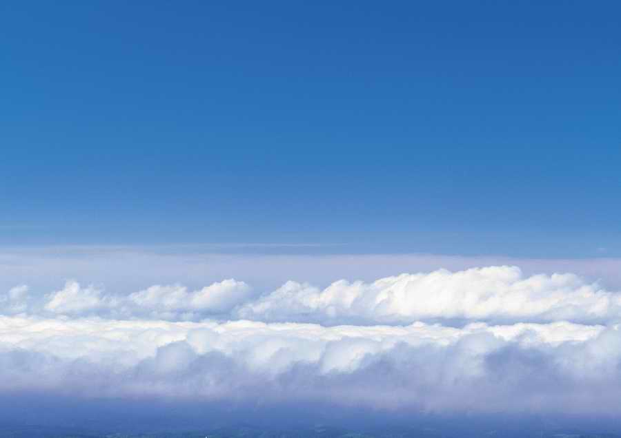 Green World and Sky - KPG Gold ></a>
<script language=JavaScript> 
  var txt = 