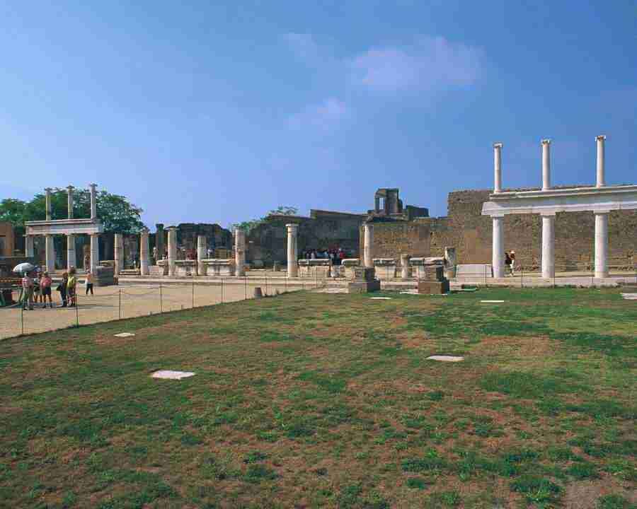 A Trip to Italy - Mixa Image Library ></a>
<script language=JavaScript> 
  var txt = 