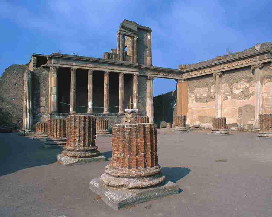 A Trip to Italy - Mixa Image Library ></a>
<script language=JavaScript> 
  var txt = 