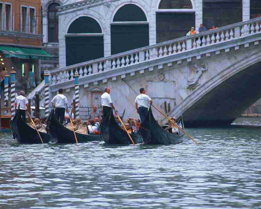 A Trip to Italy - Mixa Image Library ></a>
<script language=JavaScript> 
  var txt = 