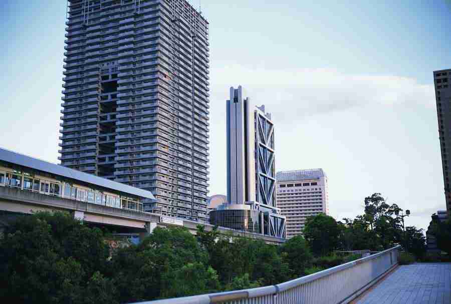 Osaka and Kobe - Mixa Image Library ></a>
<script language=JavaScript> 
  var txt = 