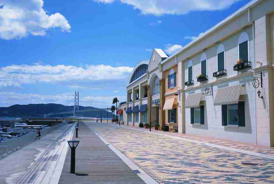 Osaka and Kobe - Mixa Image Library ></a>
<script language=JavaScript> 
  var txt = 