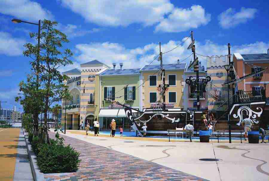 Osaka and Kobe - Mixa Image Library ></a>
<script language=JavaScript> 
  var txt = 