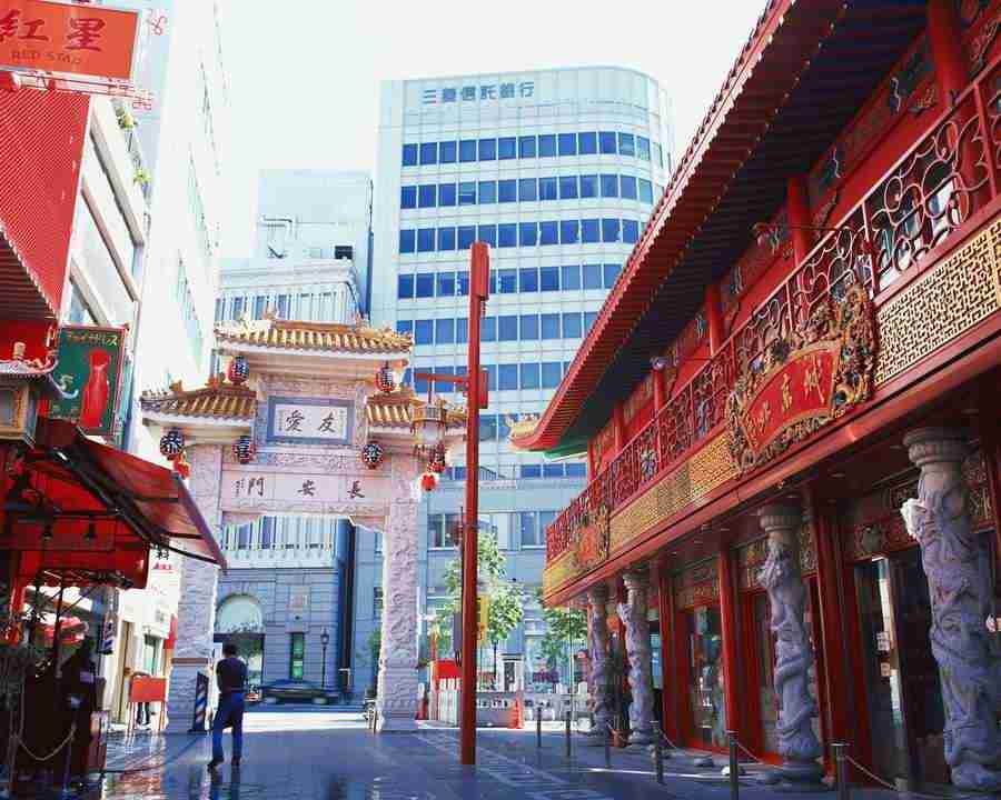 Osaka and Kobe - Mixa Image Library ></a>
<script language=JavaScript> 
  var txt = 