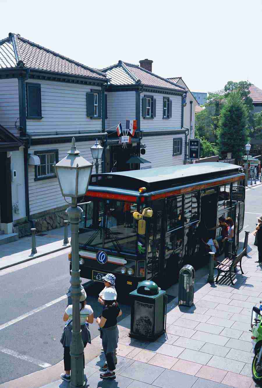 Osaka and Kobe - Mixa Image Library ></a>
<script language=JavaScript> 
  var txt = 