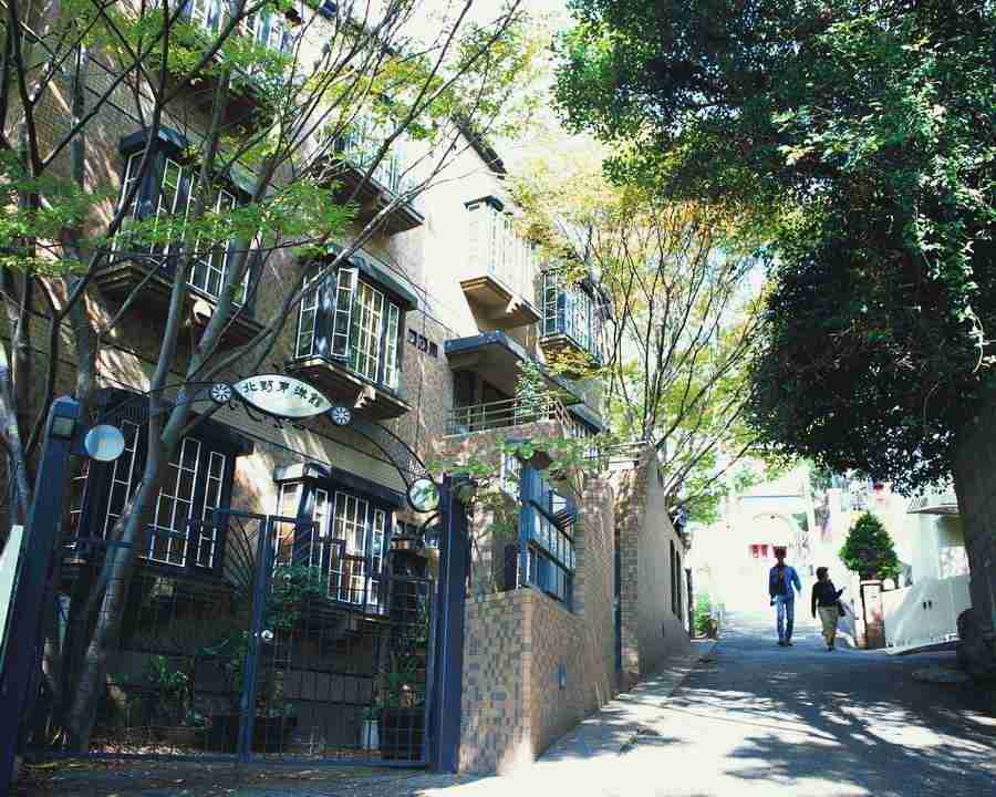 Osaka and Kobe - Mixa Image Library ></a>
<script language=JavaScript> 
  var txt = 