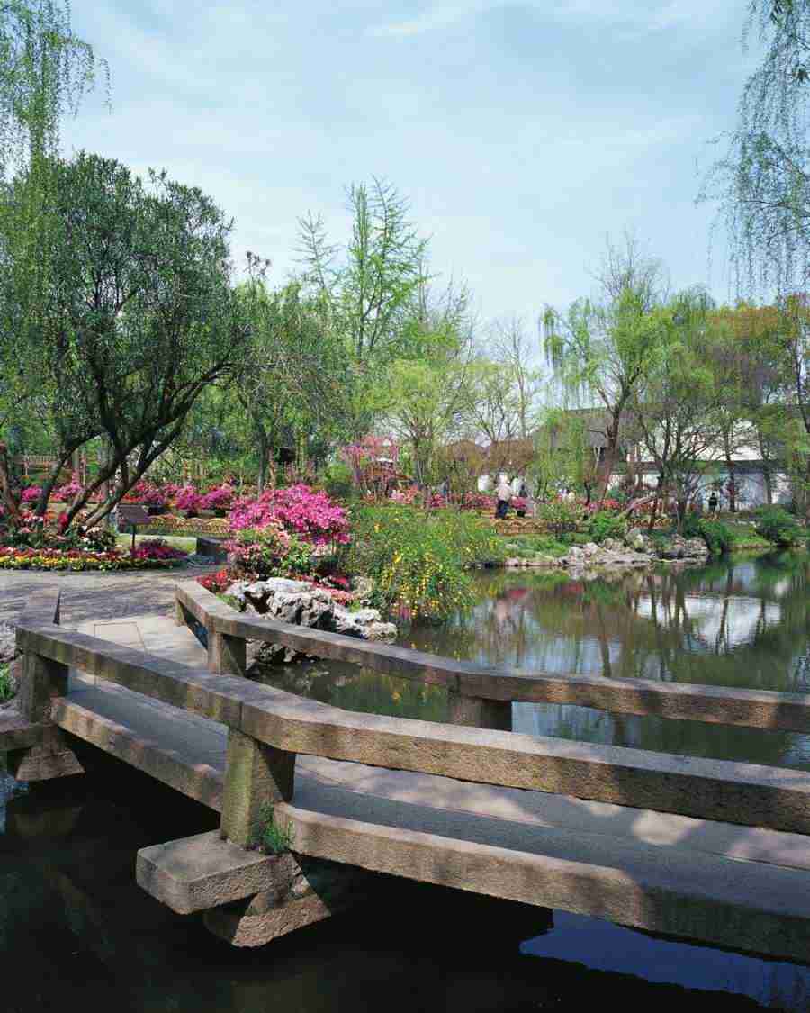 Shanghai - Mixa Image Library ></a>
<script language=JavaScript> 
  var txt = 