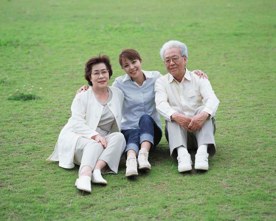 Three Generations - Mixa Image Library ></a>
<script language=JavaScript> 
  var txt = 