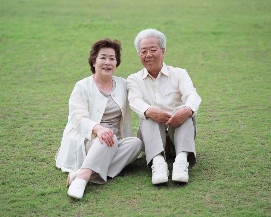 Three Generations - Mixa Image Library ></a>
<script language=JavaScript> 
  var txt = 