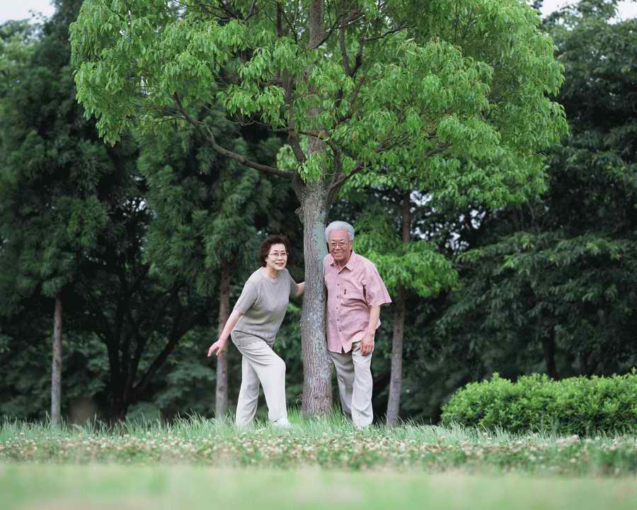 Three Generations - Mixa Image Library ></a>
<script language=JavaScript> 
  var txt = 