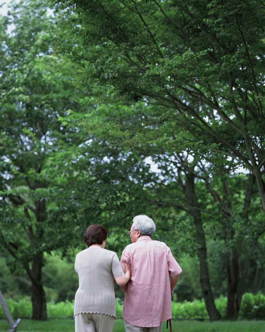 Three Generations - Mixa Image Library ></a>
<script language=JavaScript> 
  var txt = 