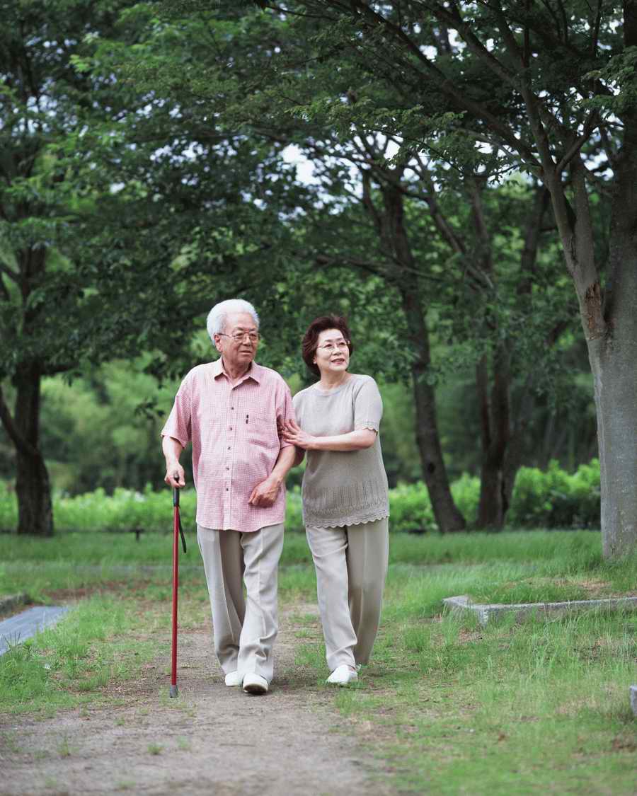 Three Generations - Mixa Image Library ></a>
<script language=JavaScript> 
  var txt = 