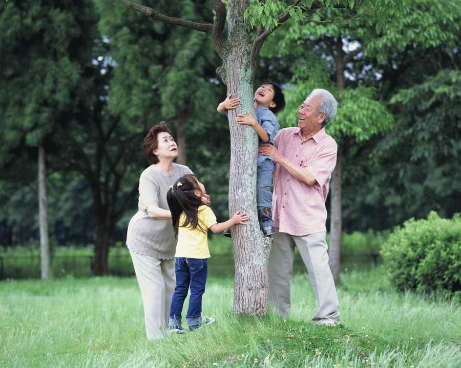 Three Generations - Mixa Image Library ></a>
<script language=JavaScript> 
  var txt = 