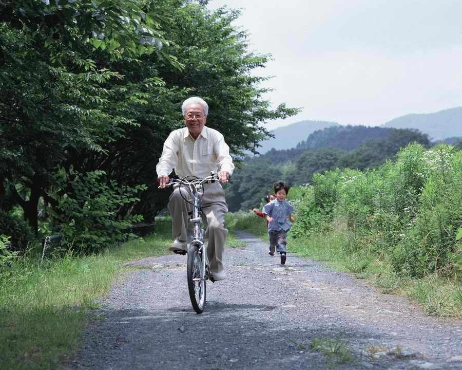 Three Generations - Mixa Image Library ></a>
<script language=JavaScript> 
  var txt = 