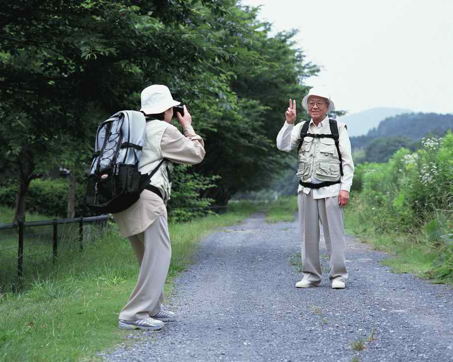 Three Generations - Mixa Image Library ></a>
<script language=JavaScript> 
  var txt = 