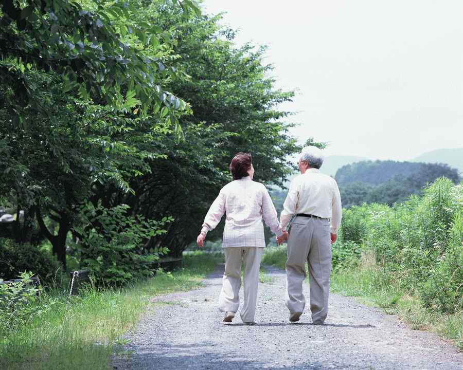 Three Generations - Mixa Image Library ></a>
<script language=JavaScript> 
  var txt = 