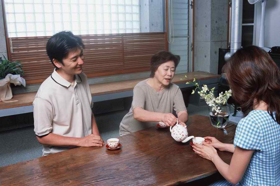 Three Generations - Mixa Image Library ></a>
<script language=JavaScript> 
  var txt = 