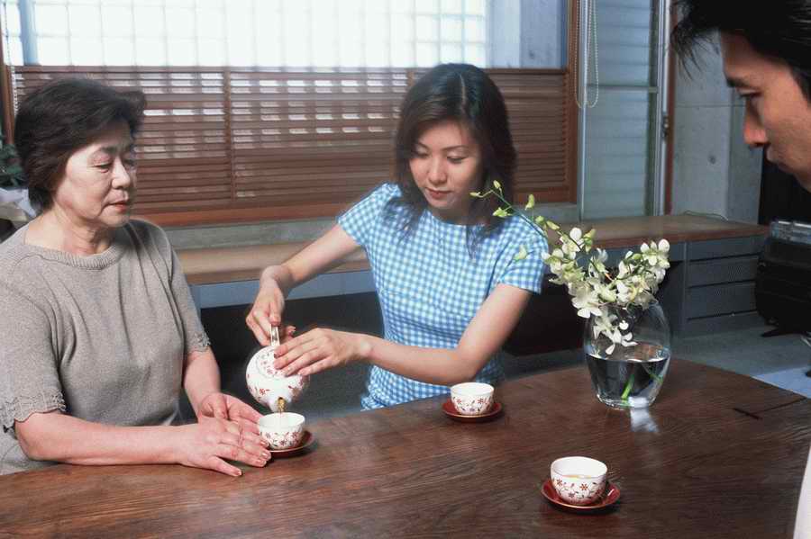 Three Generations - Mixa Image Library ></a>
<script language=JavaScript> 
  var txt = 
