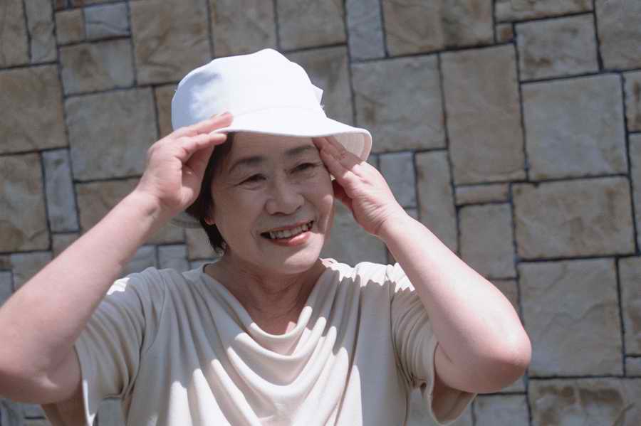 Three Generations - Mixa Image Library ></a>
<script language=JavaScript> 
  var txt = 