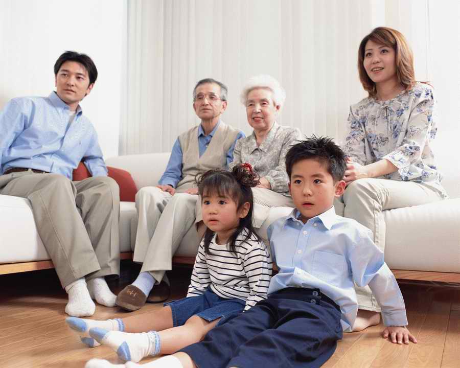 Three Generations - Mixa Image Library ></a>
<script language=JavaScript> 
  var txt = 