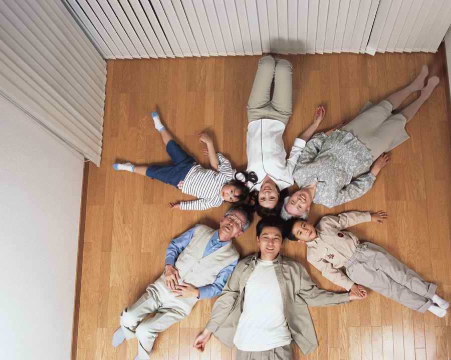 Three Generations - Mixa Image Library ></a>
<script language=JavaScript> 
  var txt = 