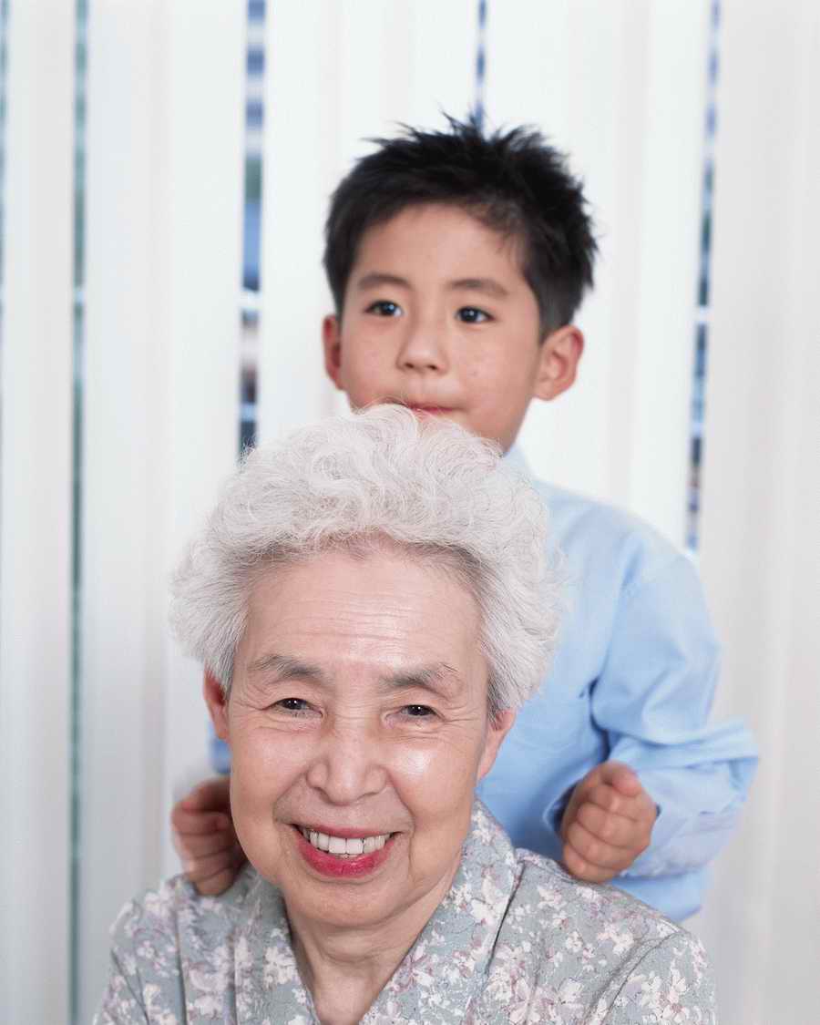 Three Generations - Mixa Image Library ></a>
<script language=JavaScript> 
  var txt = 