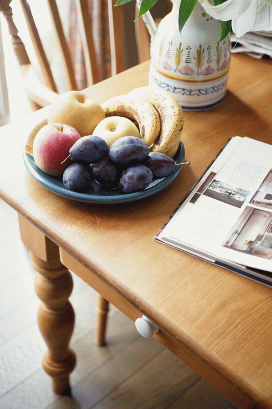 Tasty Life Table - Mixa Image Library ></a>
<script language=JavaScript> 
  var txt = 