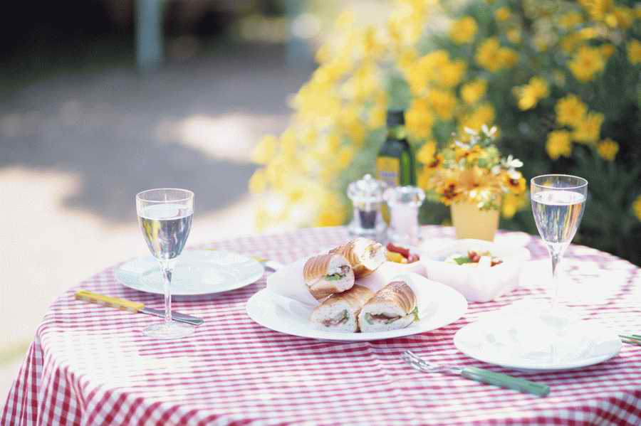 Tasty Life Table - Mixa Image Library ></a>
<script language=JavaScript> 
  var txt = 