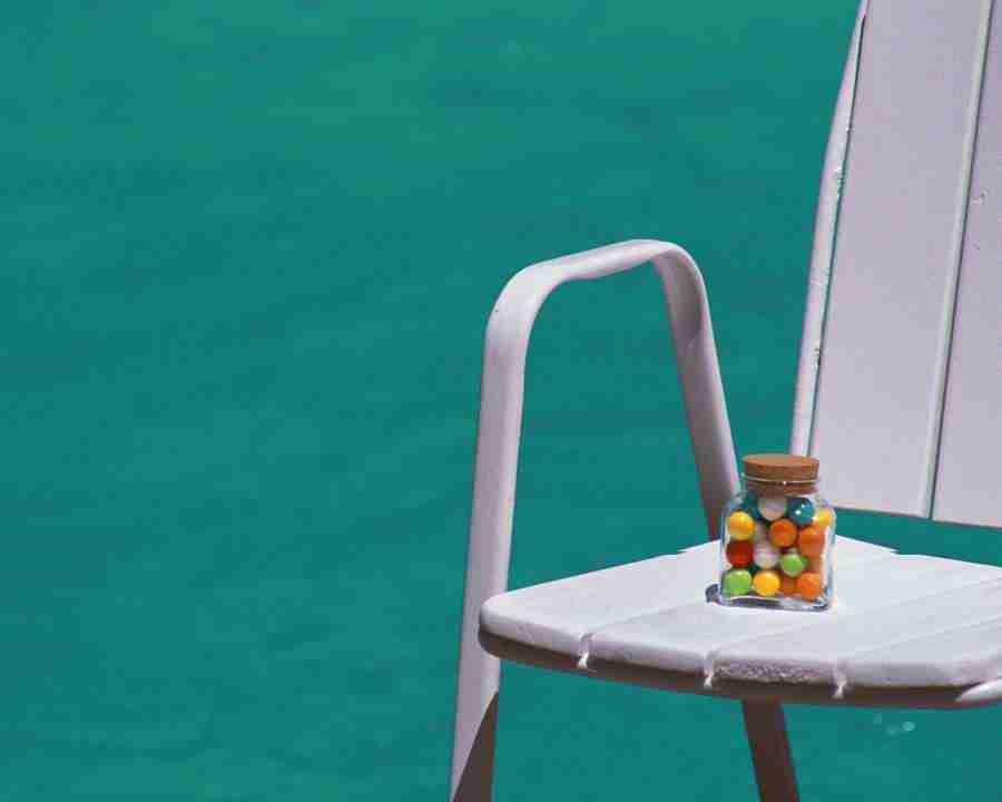 Tropical Vacation - Mixa Image Library ></a>
<script language=JavaScript> 
  var txt = 