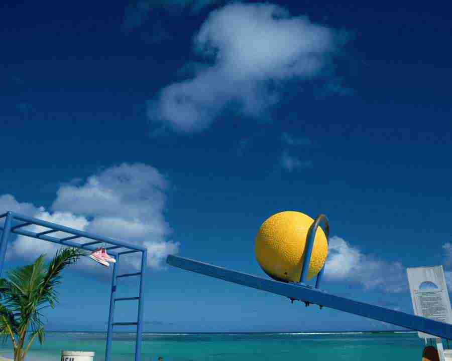 Tropical Vacation - Mixa Image Library ></a>
<script language=JavaScript> 
  var txt = 