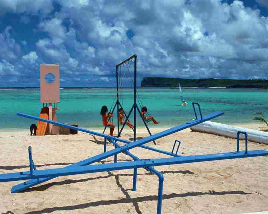 Tropical Vacation - Mixa Image Library ></a>
<script language=JavaScript> 
  var txt = 