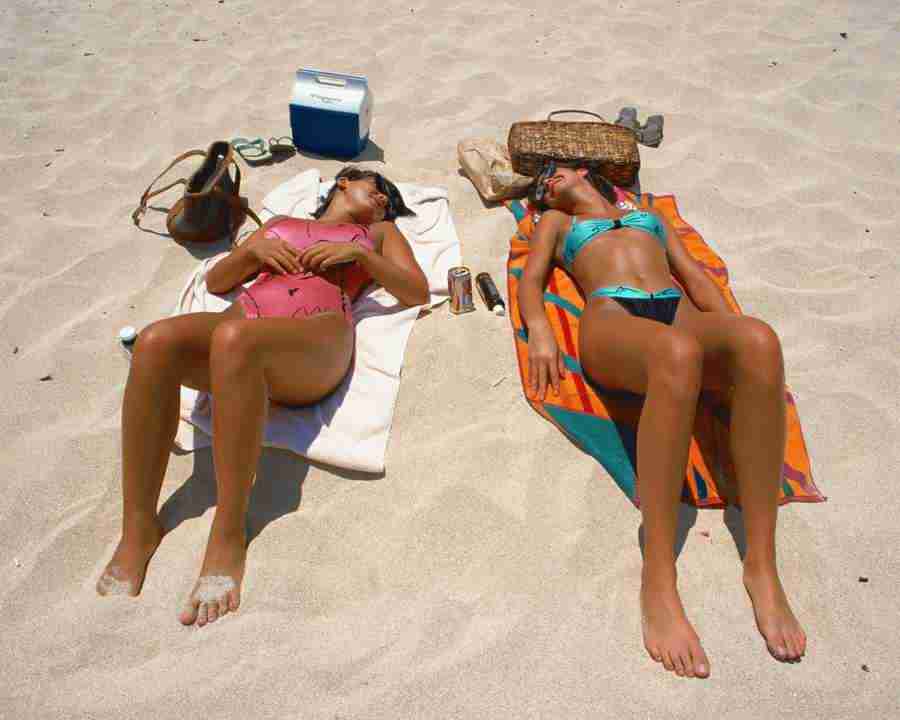 Tropical Vacation - Mixa Image Library ></a>
<script language=JavaScript> 
  var txt = 