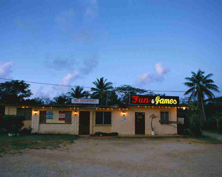 Tropical Vacation - Mixa Image Library ></a>
<script language=JavaScript> 
  var txt = 