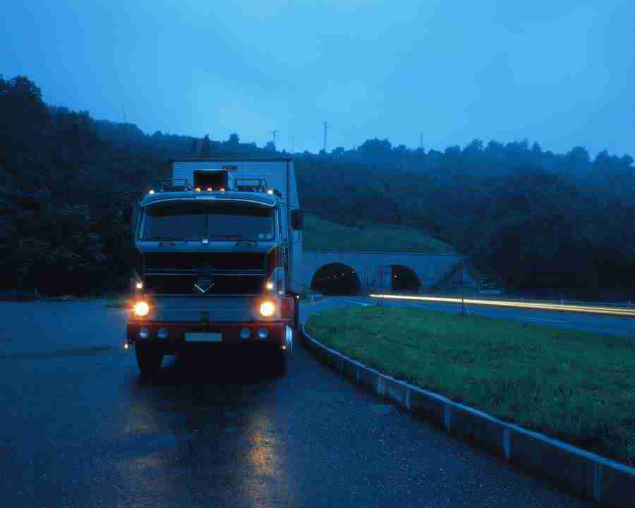 Vehicle, Ship and Airplane - Mixa Image Library ></a>
<script language=JavaScript> 
  var txt = 