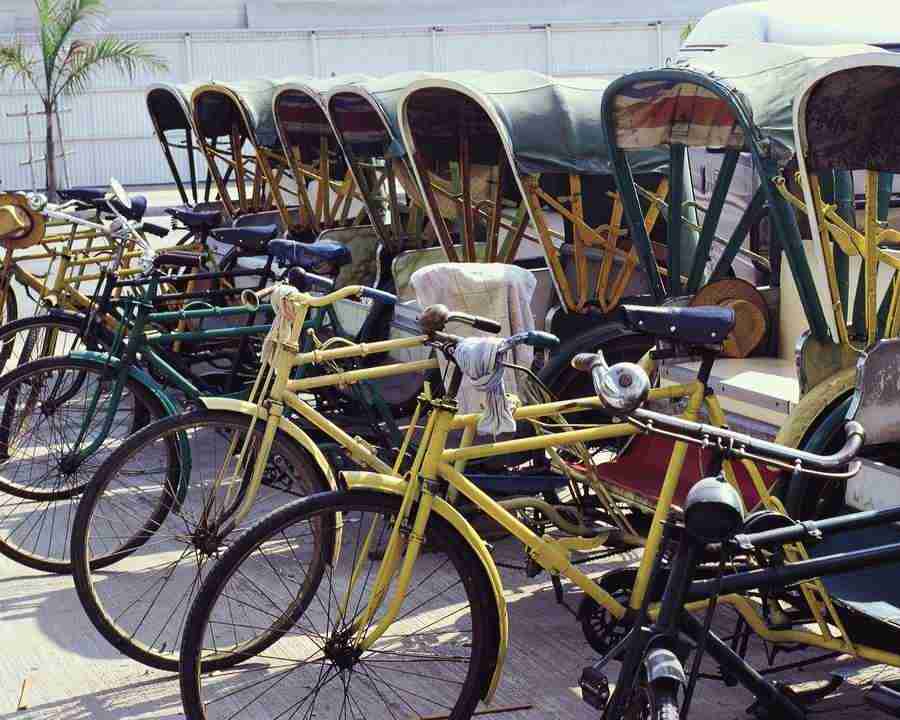 Vehicle, Ship and Airplane - Mixa Image Library ></a>
<script language=JavaScript> 
  var txt = 